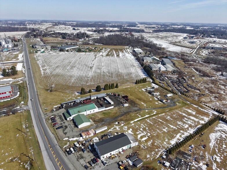 More Photos Of 460 Limestone Rd, Oxford Freestanding For Sale