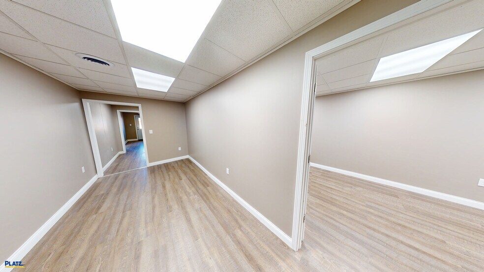 More Photos Of 61 Railroad St, Canfield Office For Sale