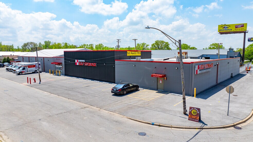 Primary Photo Of 17506 Chicago Ave, Lansing Self Storage For Sale