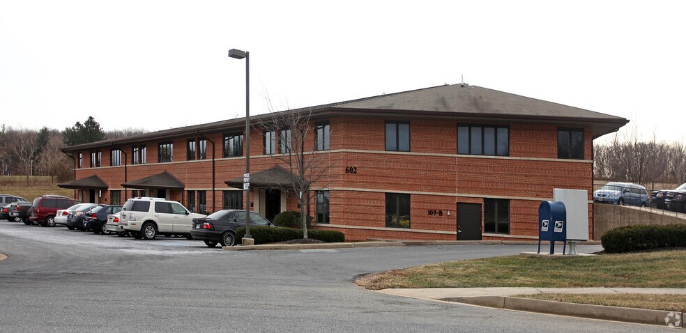 602 Center St Ste 101  