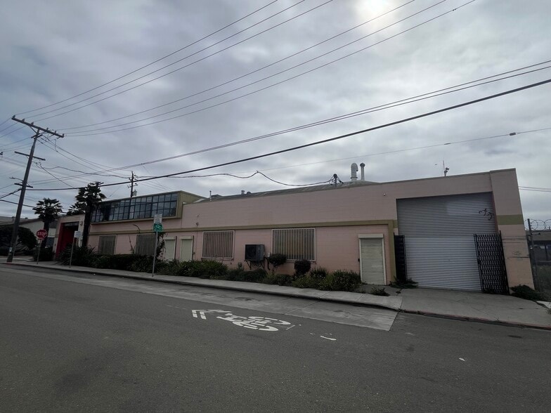 More Photos Of 1200 5th St, Berkeley Light Manufacturing For Lease