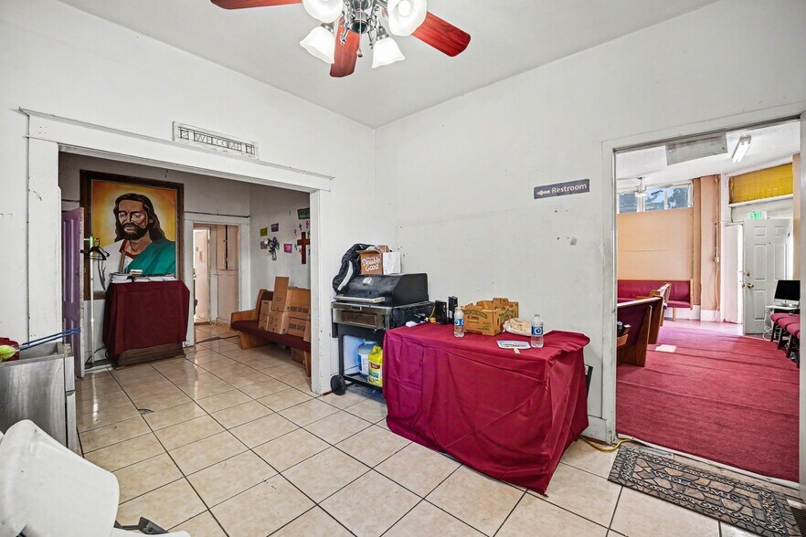 More Photos Of 2900 N Josephine St, Denver Specialty For Sale