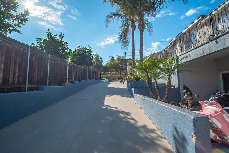 More Photos Of 9922-9934 Buena Vista Dr, Spring Valley Apartments For Sale