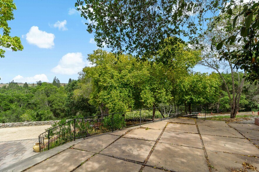 More Photos Of 261 Durazno Way, Portola Valley Land For Sale