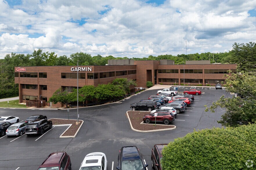 Primary Photo Of 9735 Landmark Parkway Dr, Sunset Hills Office For Lease