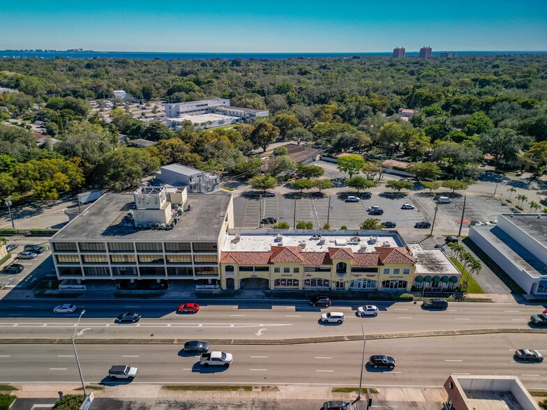 More Photos Of 430 S Dixie Hwy, Miami Office For Lease