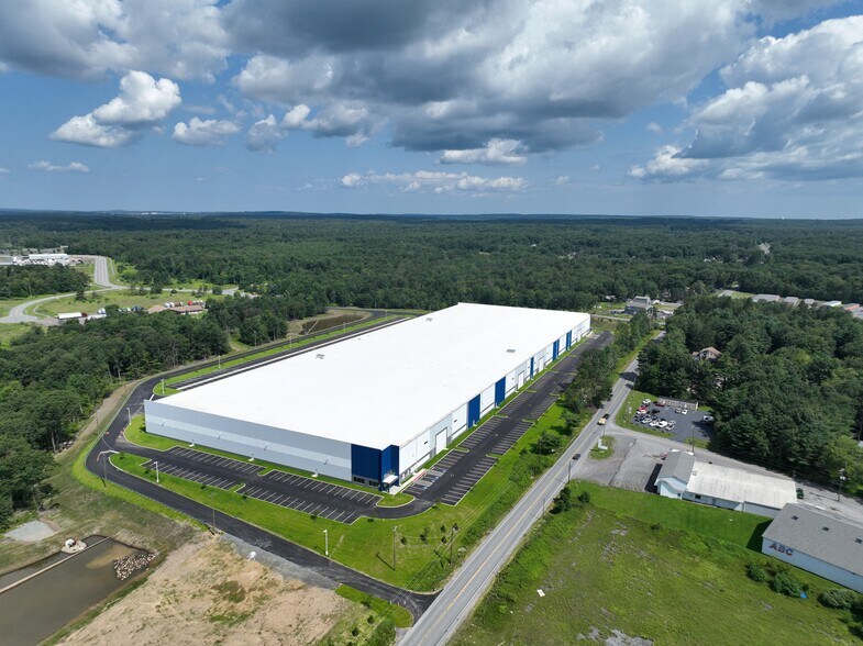 More Photos Of 1901 Corporate Center Drive East, Tobyhanna Industrial For Lease