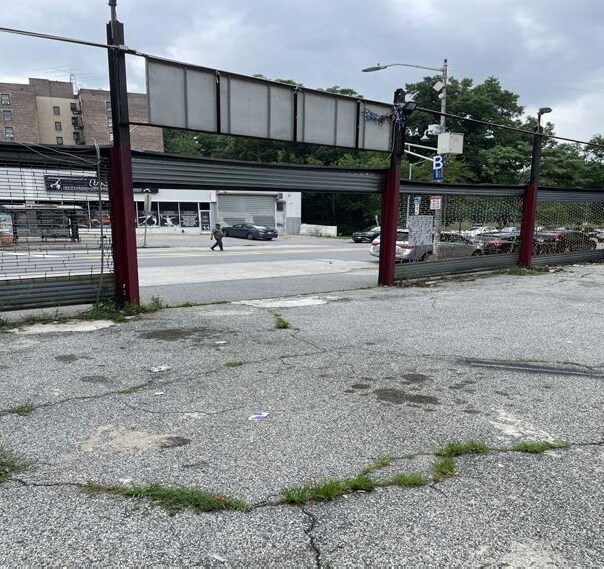 More Photos Of 629 S Broadway, Yonkers Land For Sale