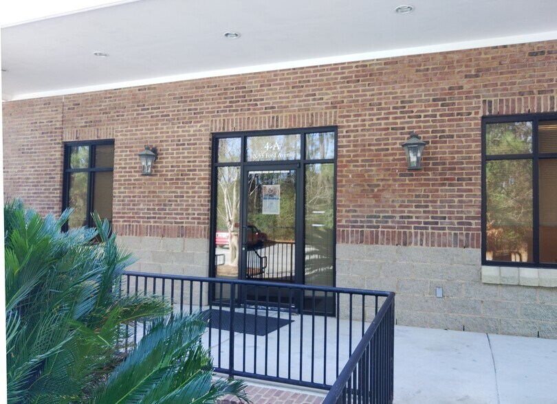 More Photos Of 10055 Ford Ave, Richmond Hill Medical For Lease