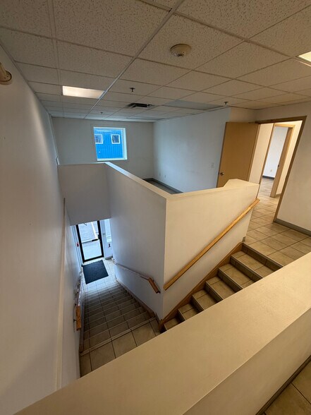 More Photos Of 8800 Venture Ave SE, Calgary Warehouse For Lease