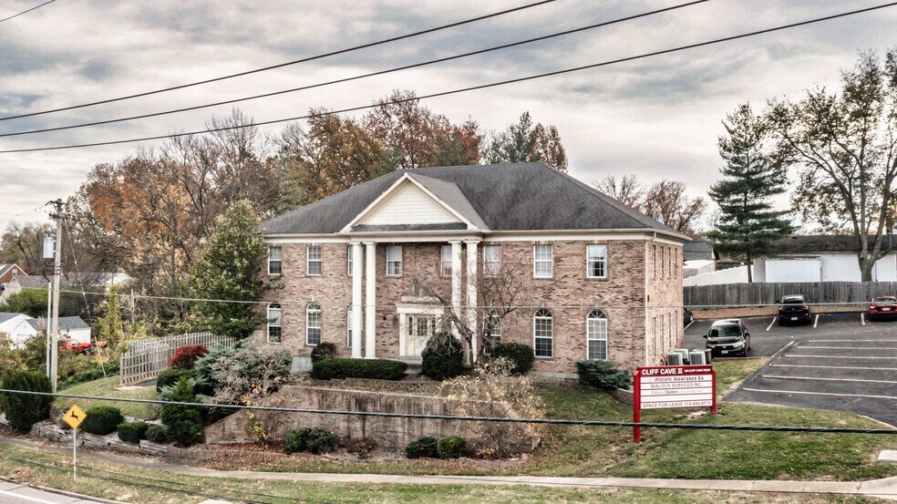 More Photos Of 116 Cliff Cave Rd, Saint Louis Office For Lease
