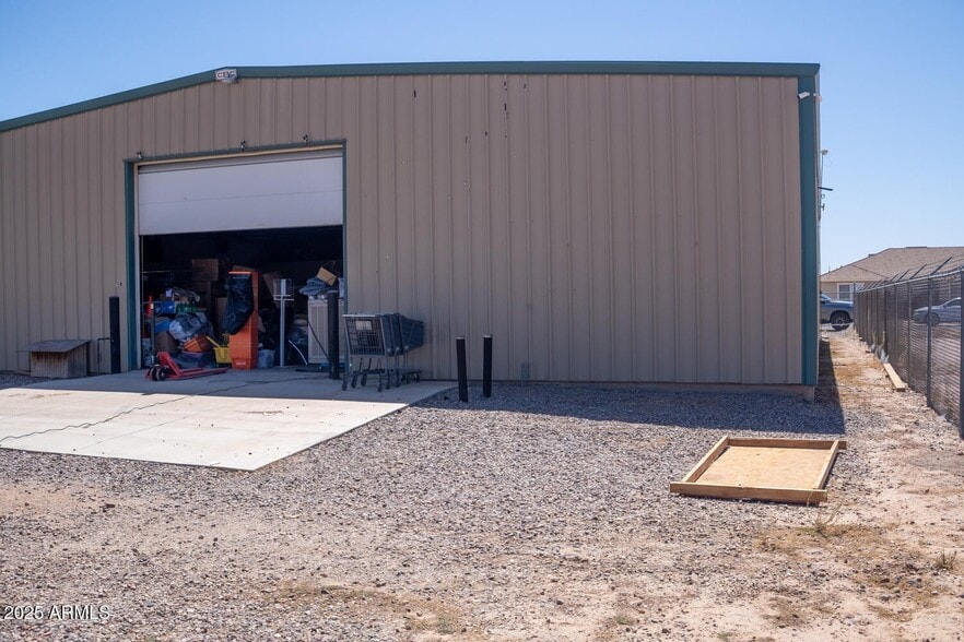 More Photos Of 8282 W Sandy Ln, Arizona City Warehouse For Sale