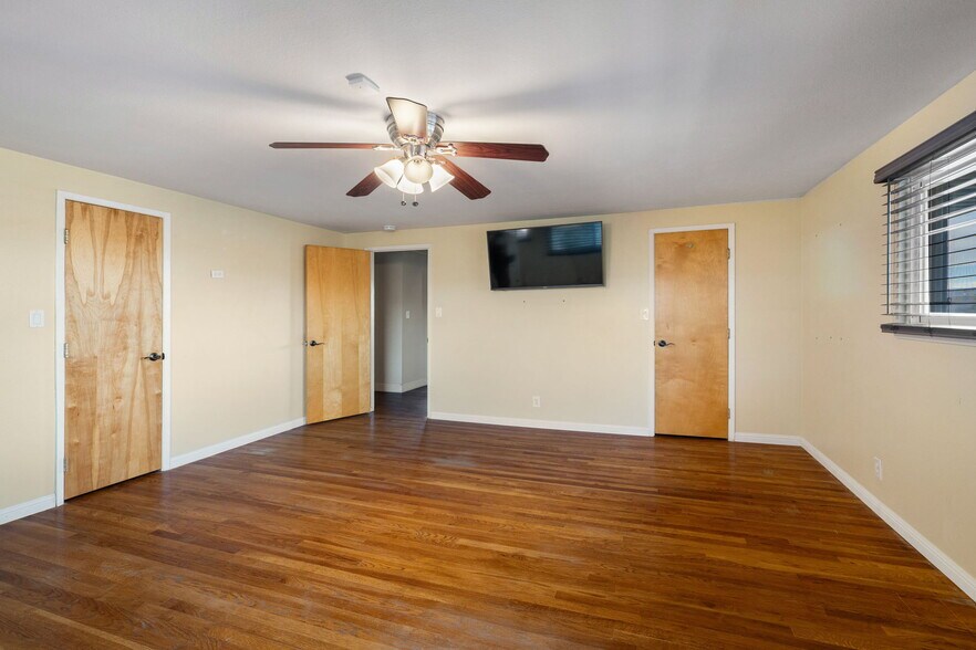 More Photos Of 180 Gallian Ln, Reno Office Residential For Sale