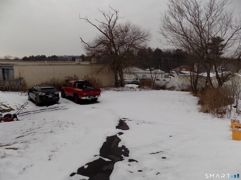 More Photos Of 941 Farmington Ave, Bristol Office Residential For Sale