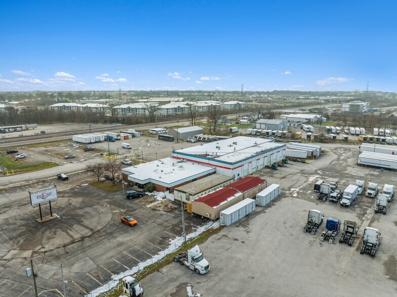More Photos Of 1800 Progress Way, Jeffersonville Service For Lease