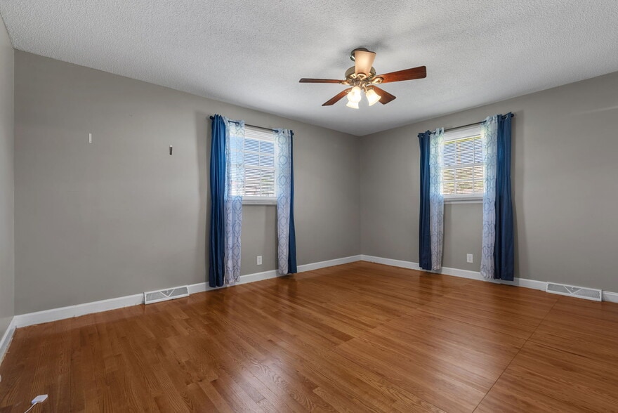 More Photos Of 300 N Green St, Williamston Land For Sale