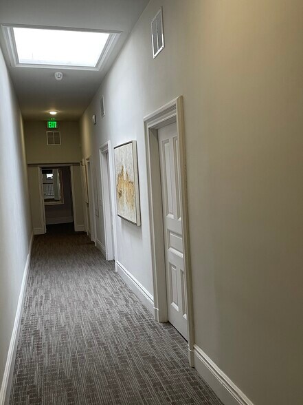 More Photos Of 12 W Madison St, Baltimore Office For Lease