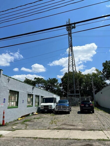 More Photos Of 3164 Bellevue Rd, Toledo Warehouse For Sale