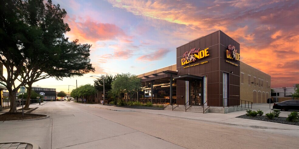 More Photos Of 2821 Morton St, Fort Worth General Retail For Sale