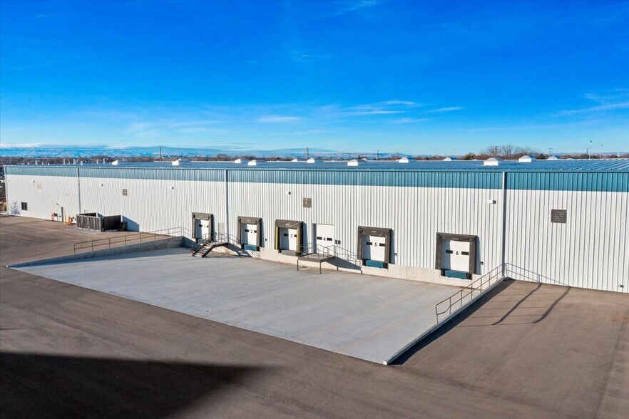 More Photos Of 3515 E Linden St, Caldwell Manufacturing For Lease