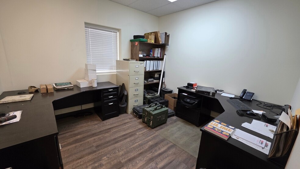 More Photos Of 8211 E County Road 62, Midland Warehouse For Sale