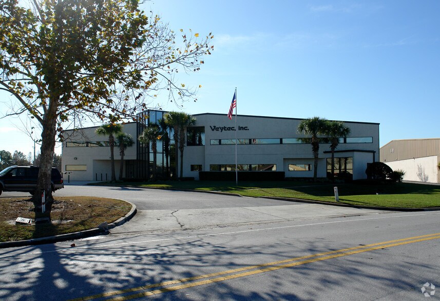 More Photos Of 3855 St. Valentine Way, Orlando Manufacturing For Sale