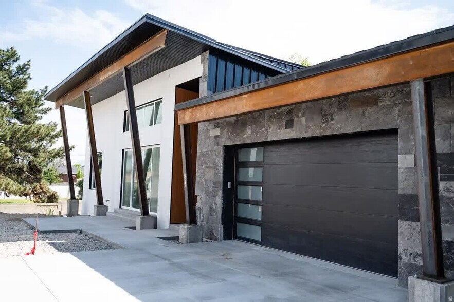 More Photos Of 7045 S 300 E, Midvale Apartments For Sale