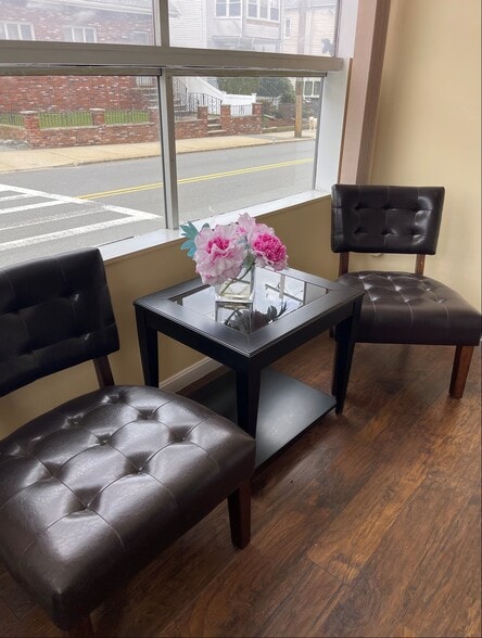 More Photos Of 121-123 Winthrop St, Medford Office For Sale