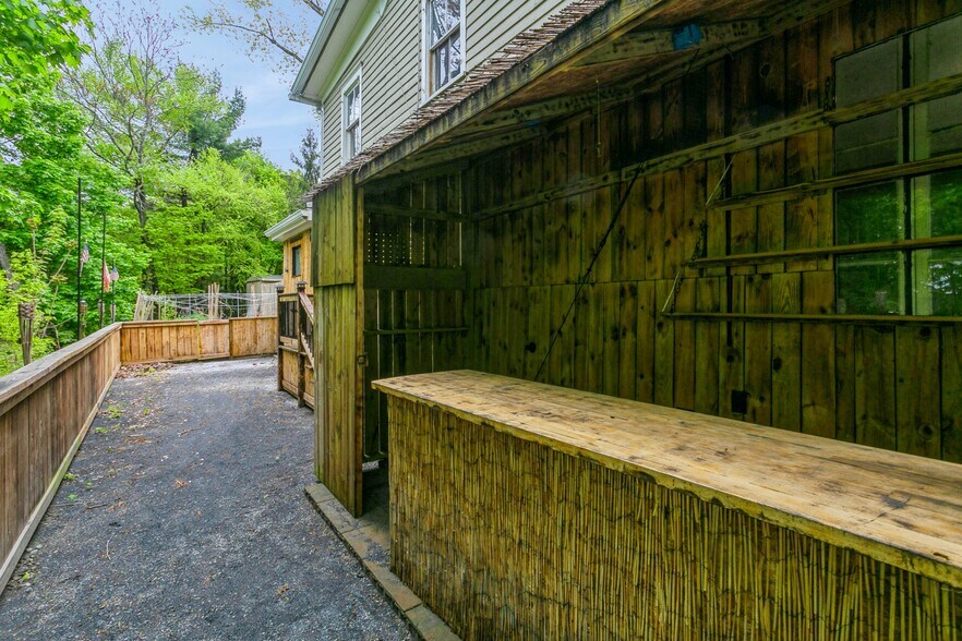 More Photos Of 234 N Bedford Rd, Mount Kisco Freestanding For Sale
