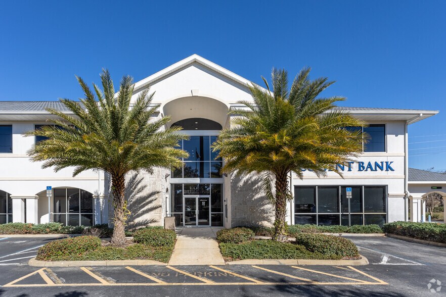 More Photos Of 1105-1129 Saxon Blvd, Orange City Office For Sale