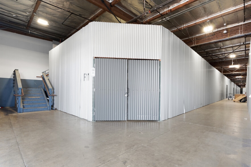More Photos Of 3731 Warner Ave, Santa Ana Warehouse For Lease