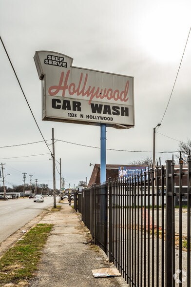 More Photos Of 1333 N Hollywood St, Memphis Carwash For Sale