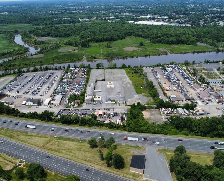 More Photos Of 425-435 Old Airport Rd, New Castle Warehouse For Lease