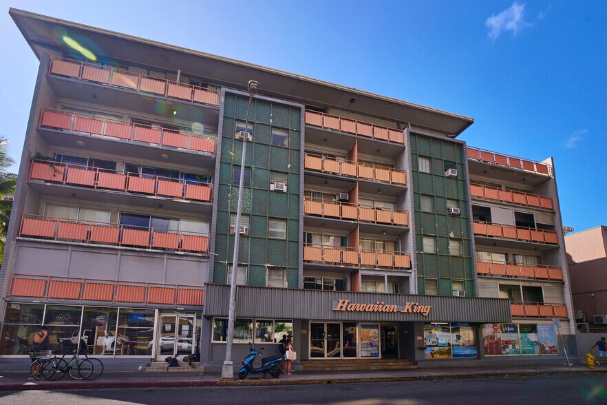 More Photos Of 417 Nohonani St, Honolulu Apartments For Sale