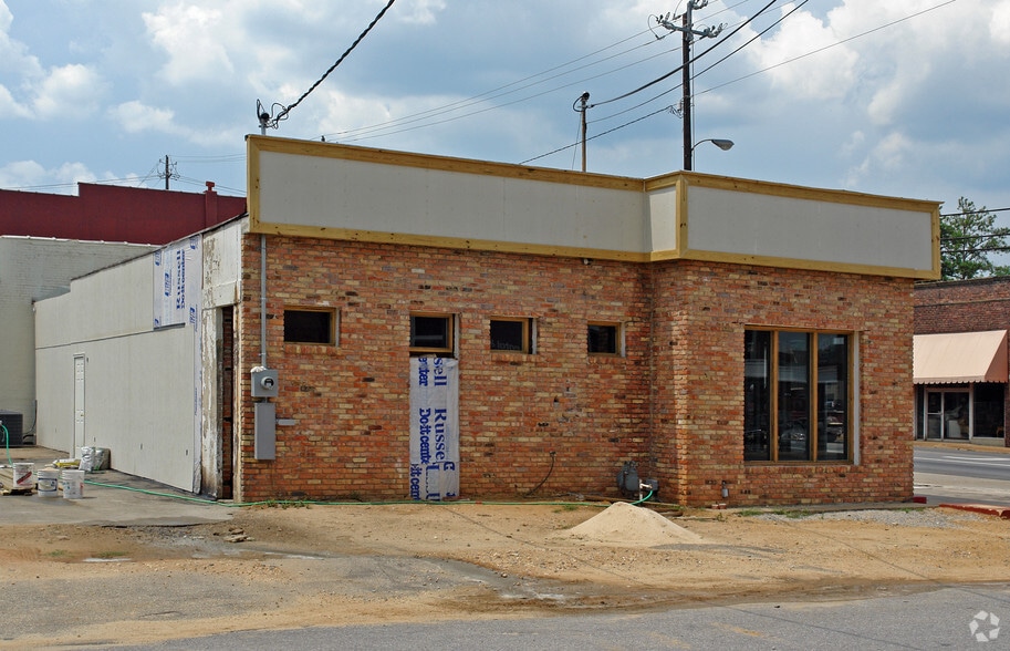 More Photos Of 301-309 7th St N, Clanton Office For Sale