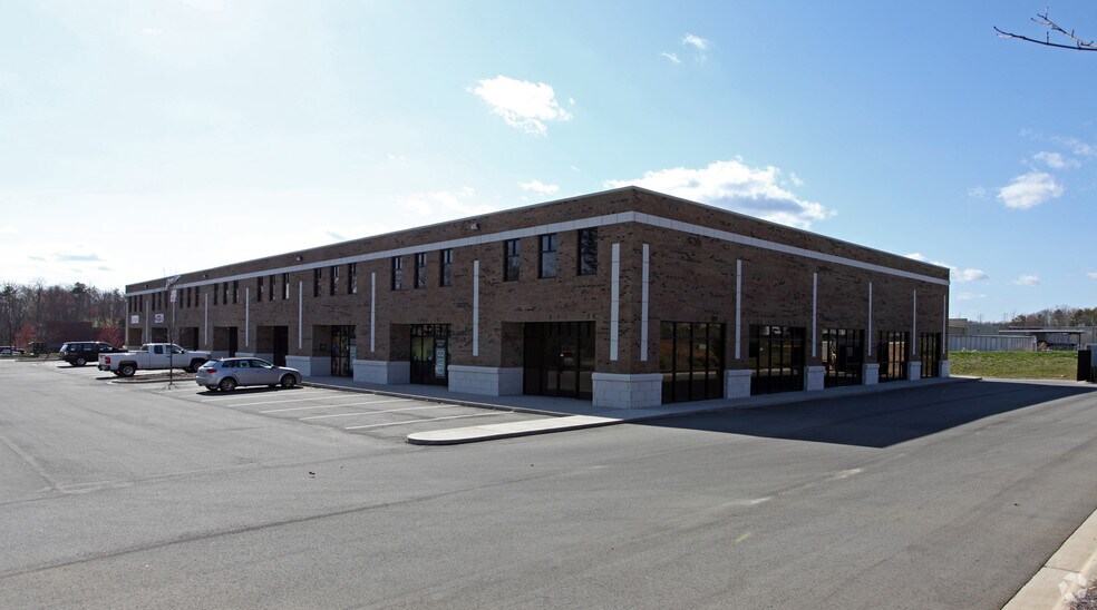 More Photos Of 1000 Van Buren Ave, Indian Trail Flex For Lease