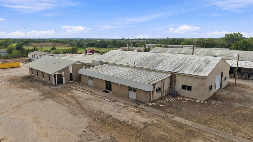 More Photos Of 1885 FM 448, Giddings Warehouse For Sale