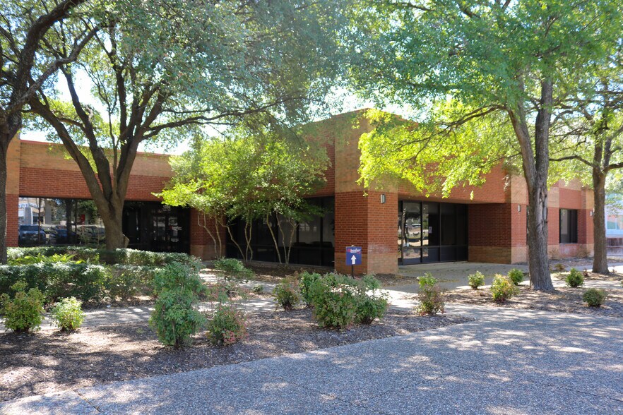 Primary Photo Of 1350 N Loop 1604 E, San Antonio Coworking Space
