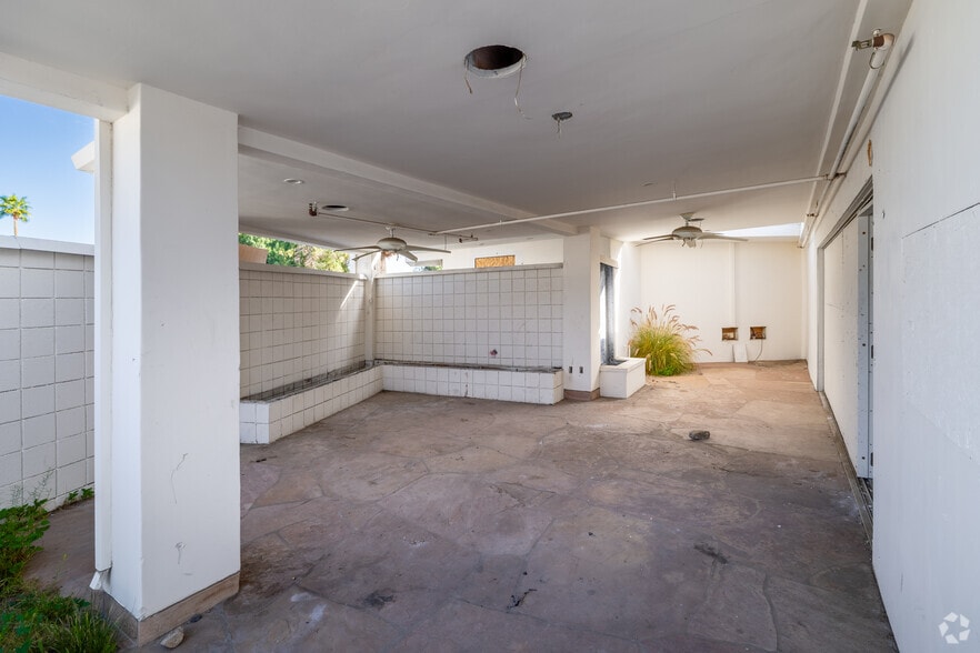 More Photos Of 2249 N Palm Canyon Dr, Palm Springs Hotel For Sale