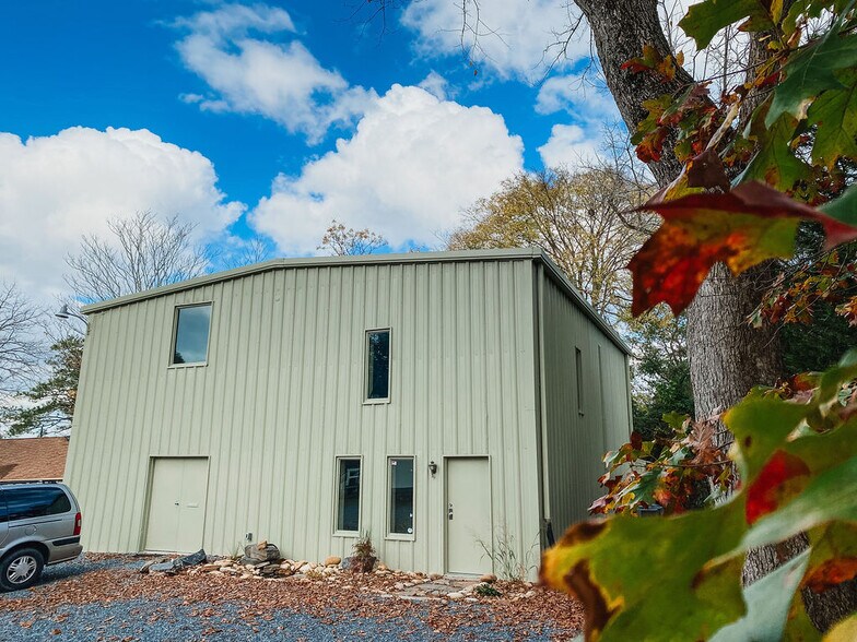 More Photos Of 133 W Vermont Ave, Southern Pines Office For Lease