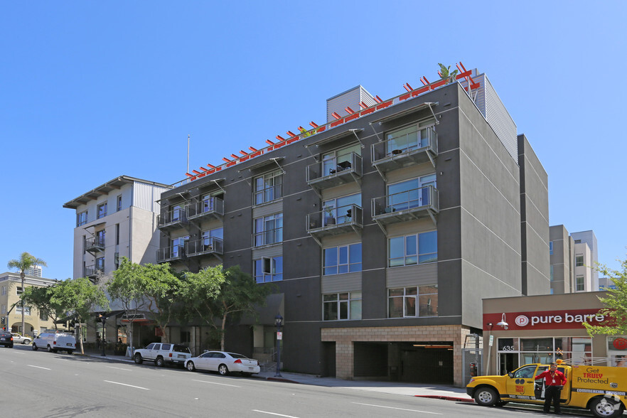 Primary Photo Of 707-777 G St, San Diego Apartments For Lease