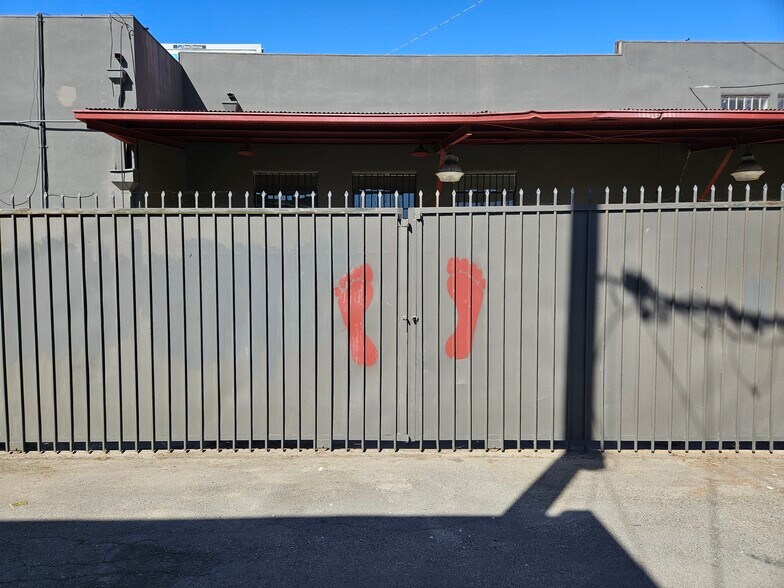 More Photos Of 1014 Vine St, Los Angeles Movie Radio TVStudio For Sale