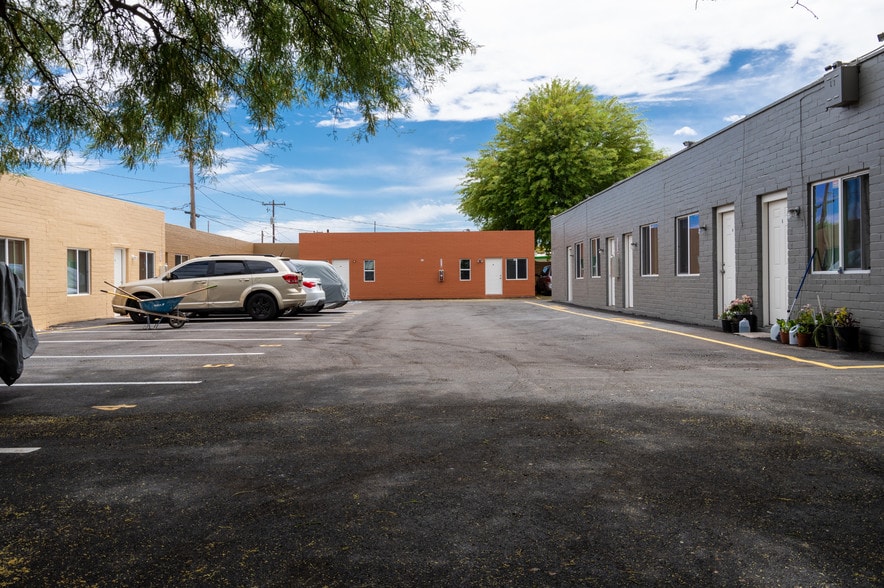 More Photos Of 2411 S 6th Ave, Tucson Apartments For Sale