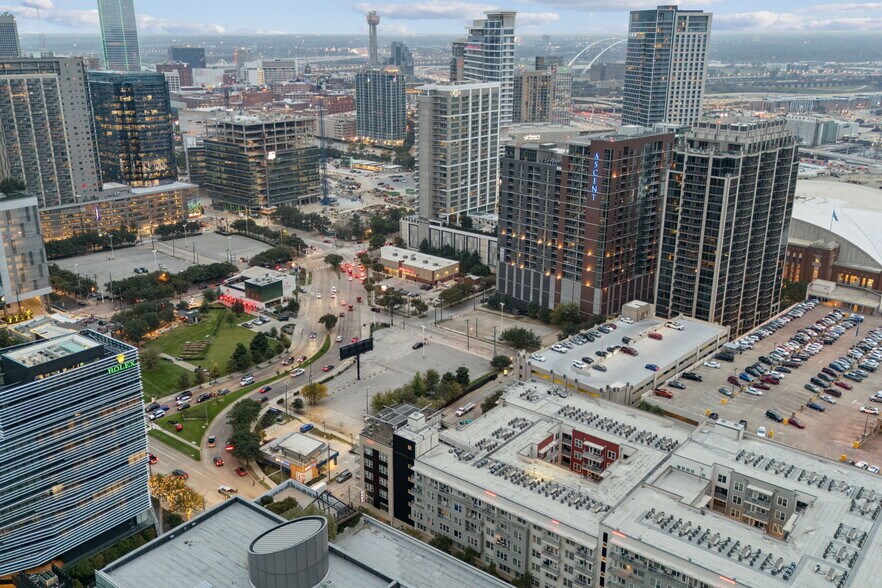 More Photos Of 2635 Harry Hines Blvd, Dallas Bank For Sale