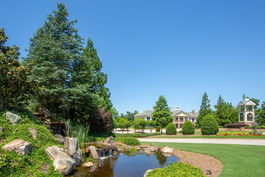 More Photos Of 300 Lester Mill Rd, Locust Grove Office For Lease