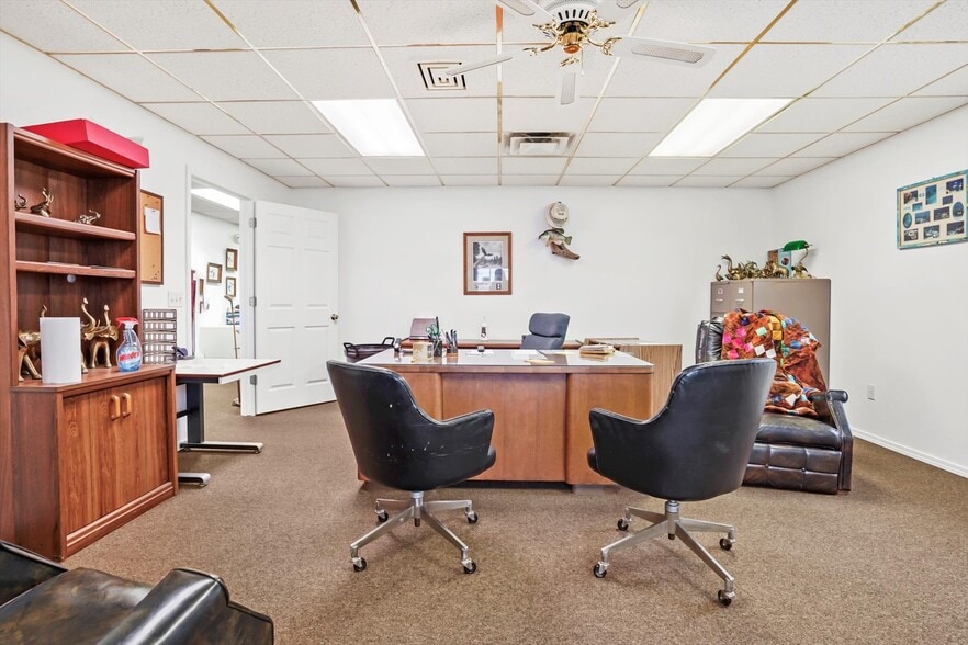 More Photos Of 9040 S Highway 51, Broken Arrow Office For Lease
