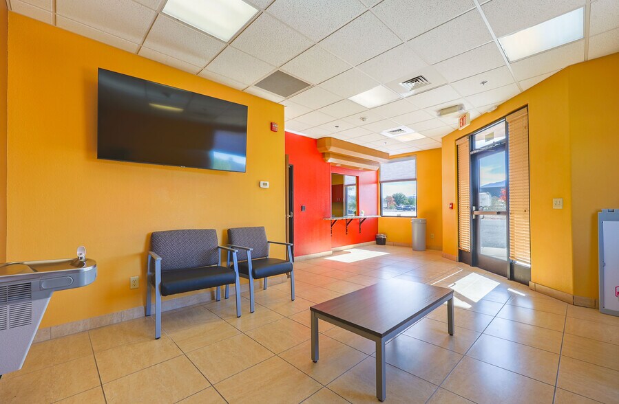 More Photos Of 1590 Paseo San Luis, Sierra Vista Medical For Lease