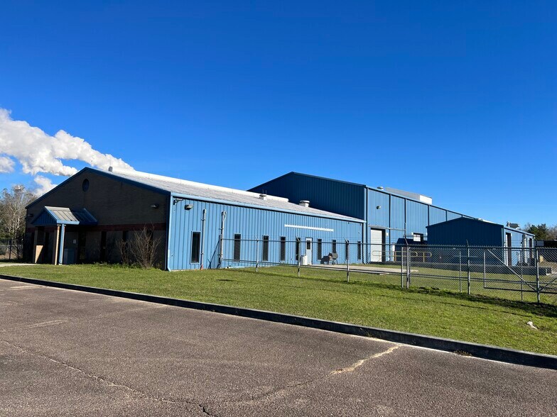 More Photos Of 13233 Webre Rd, Bay Saint Louis Warehouse For Sale