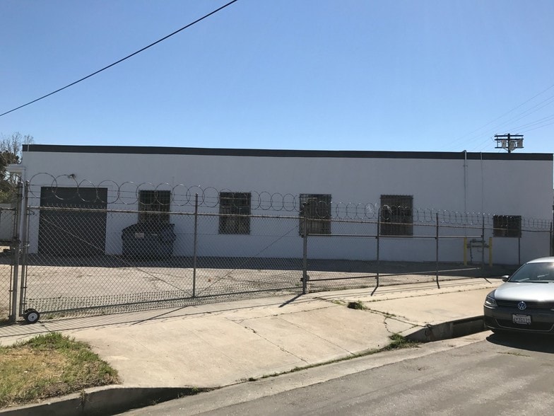 More Photos Of 7542 San Fernando Rd, Sun Valley Warehouse For Lease