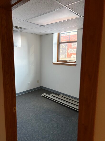 More Photos Of 219 W 1st St, Duluth Office For Lease